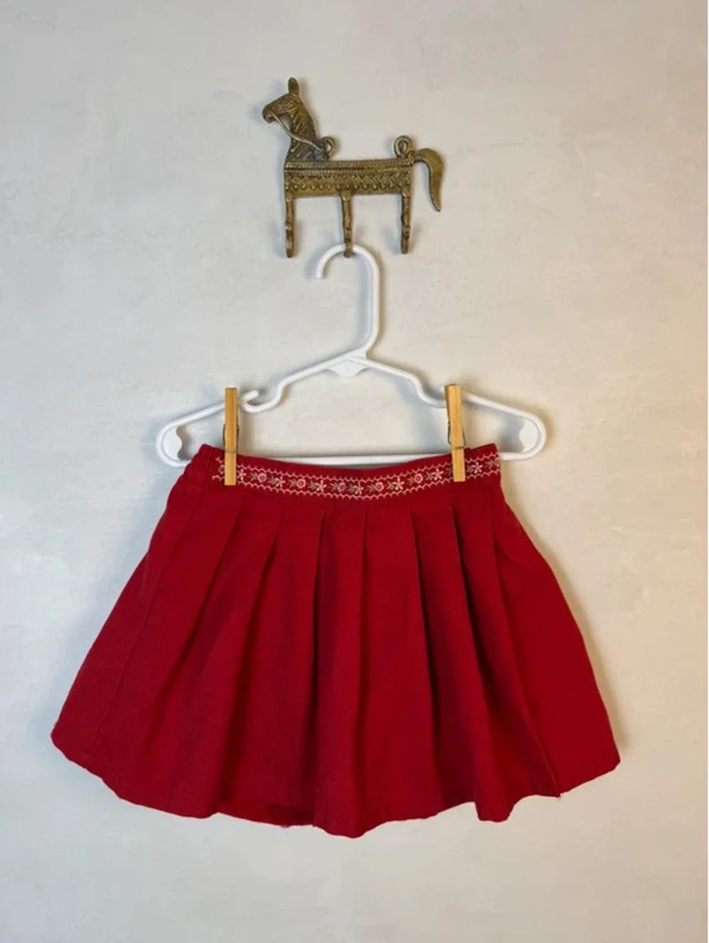 Gymboree red pleated skort size 4T